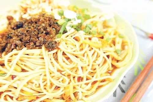 面条比米饭热量更高？辟谣
