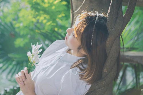 女子酷爱吃姜每天“咔咔炫”