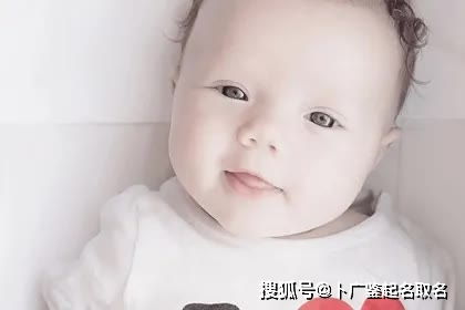 怎么给初生儿起名字女孩